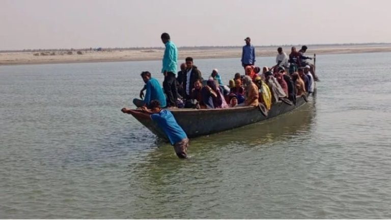 শুষ্ক মৌসুমে যমুনায় তীব্র নাব্যতা সংকট, বন্ধের পথে মাদারগঞ্জ–সারিয়াকান্দি নৌপথ